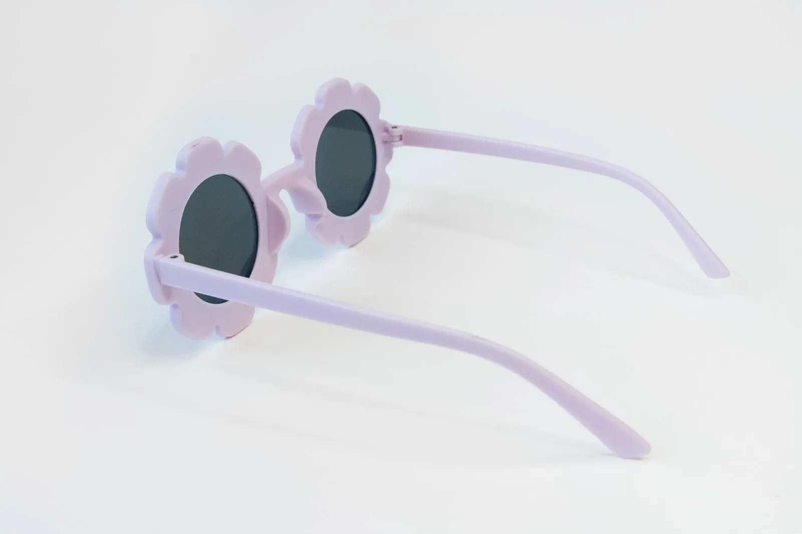 Babeehive Goods Toddler & Kid Daisy Sunglasses - Lavender