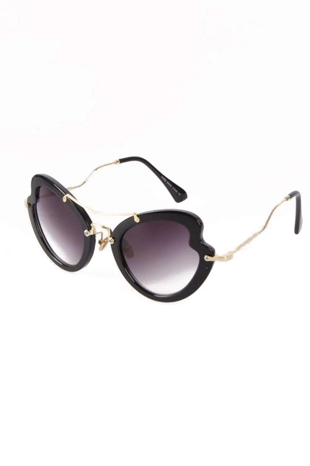 Chunky Over-sized Cat Eye Sunglasses