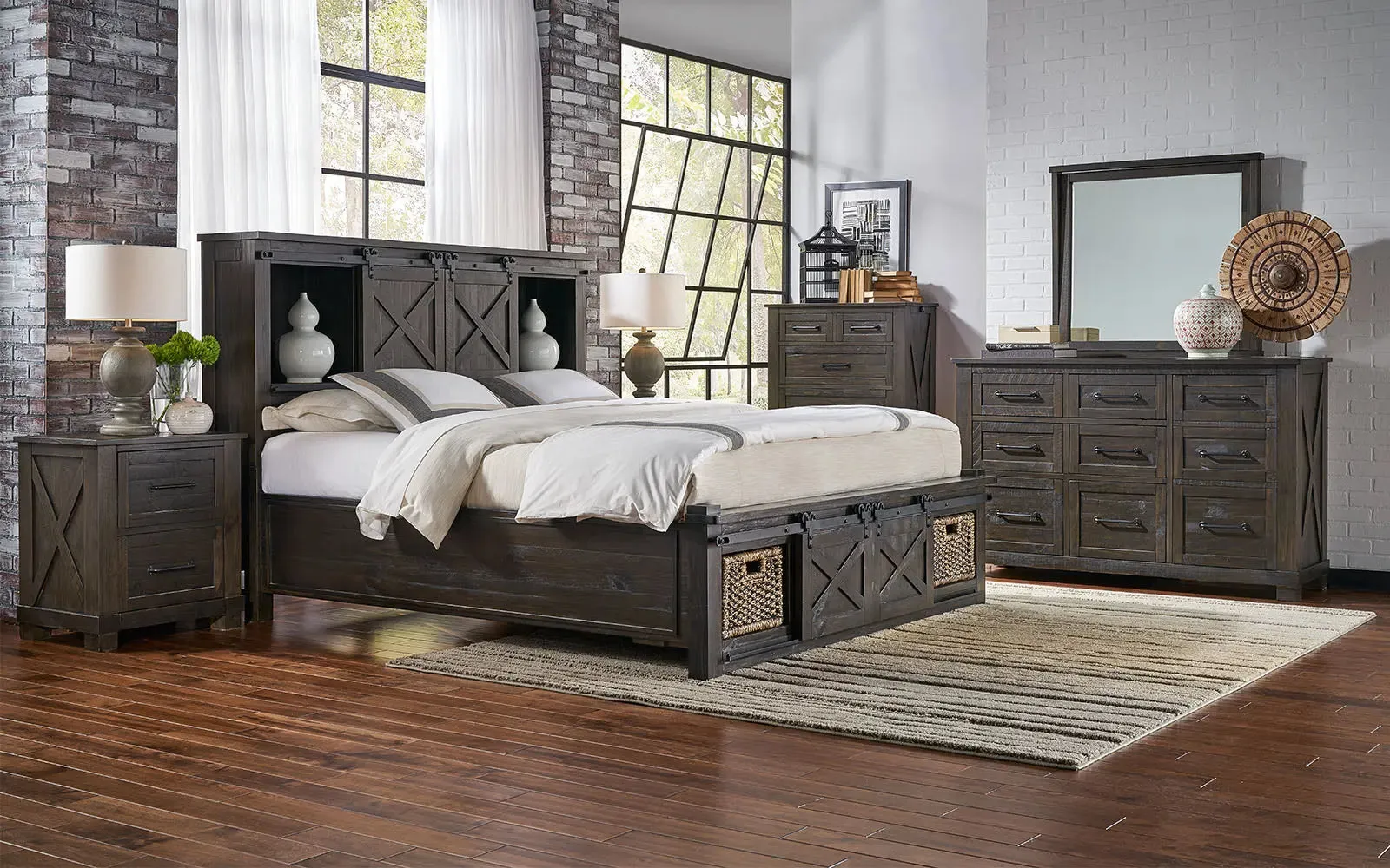 Sun Valley Cal-King Storage Hdbr W/ Rotating Storage